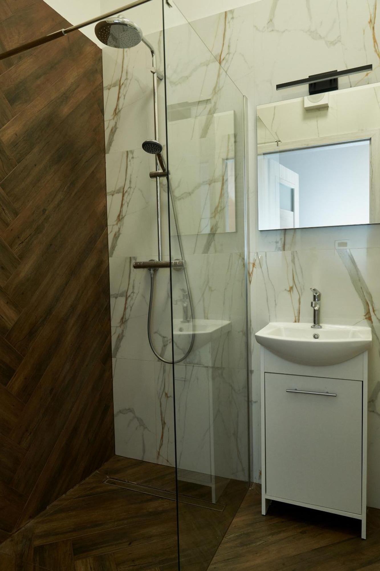 Apartment L66 *